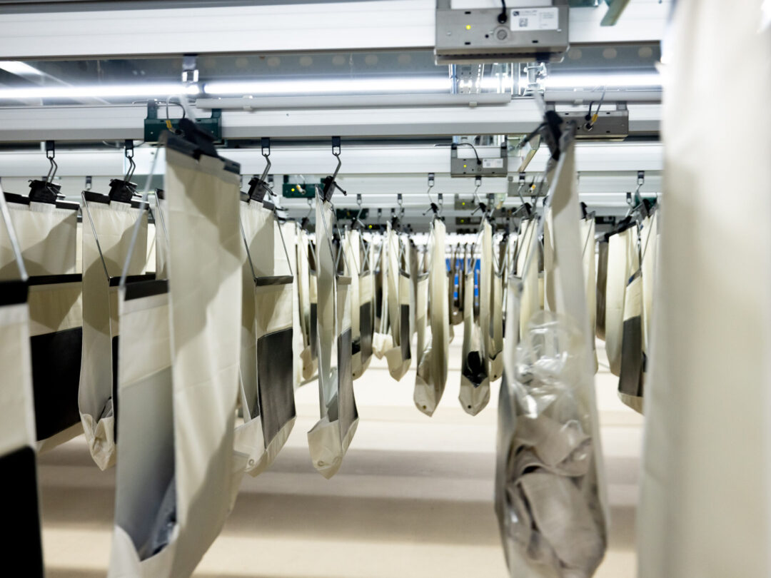 Warum unsere Taschensysteme zu den energieeffizientesten Sortier-Lösungen in der automatisierten Lagerlogistik gehören